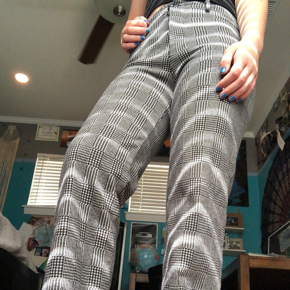 Black and white Brandy Melville zipper pants